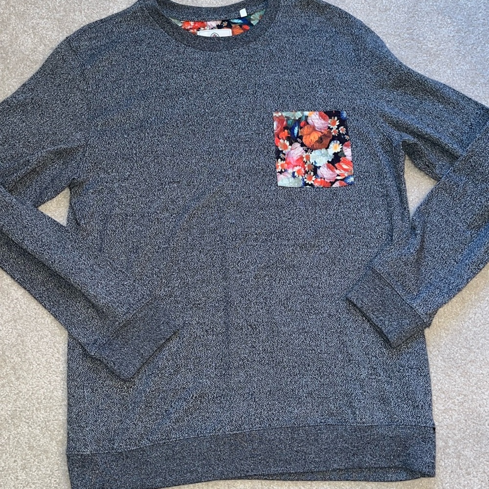 Lightweight sweatshirt